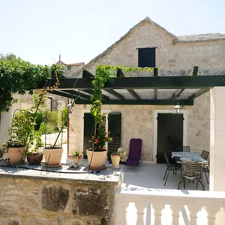 Vila Marija Supetar Exterior photo