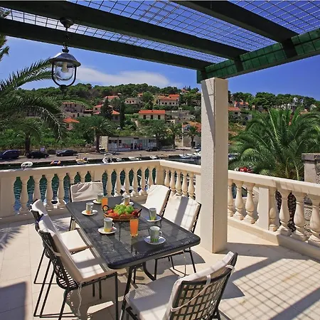 Vila Marija Supetar Exterior photo